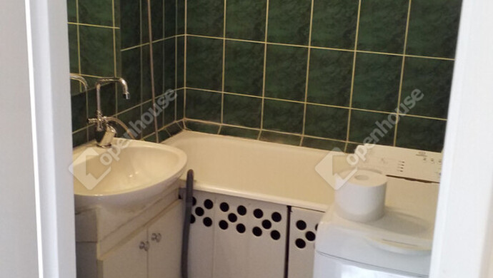 13. kép | FÜRDŐSZOBA -WC 1. | Kiadó Társasházi lakás, Szeged (#176628)