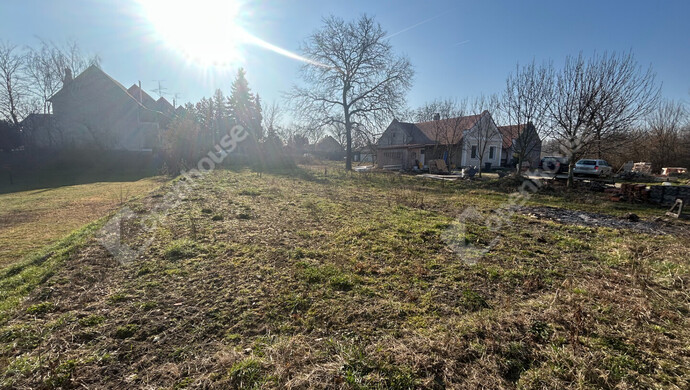 1. kép | Eladó Telek, Győrzámoly (#180232)