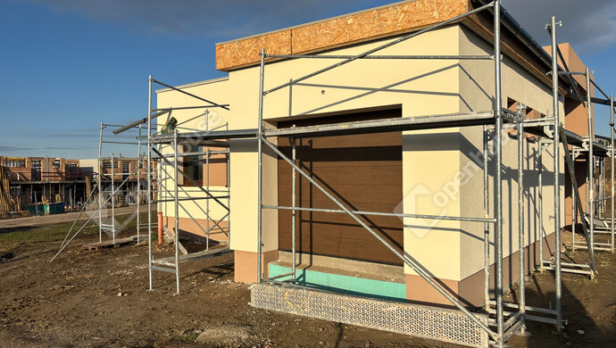 2. kép | Eladó Családi ház, Bábolna (#178552)