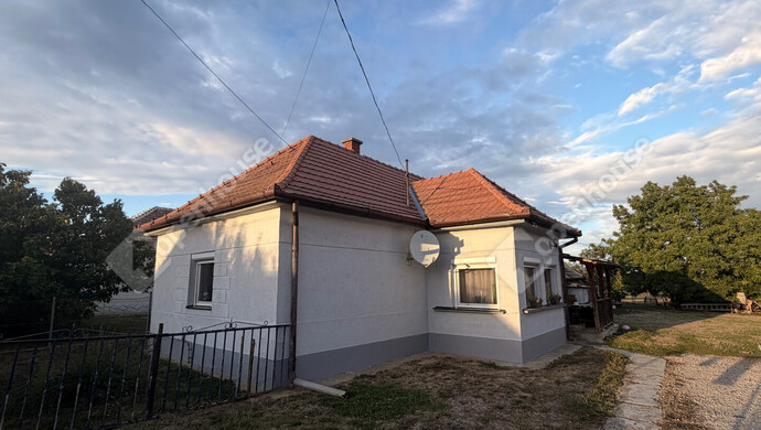 1. kép | Eladó Családi ház, Sármellék (#180465)