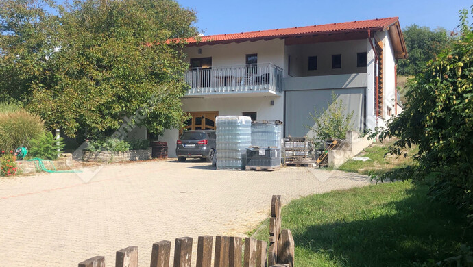 1. kép | Eladó Családi ház, Balatonszárszó (#175103)