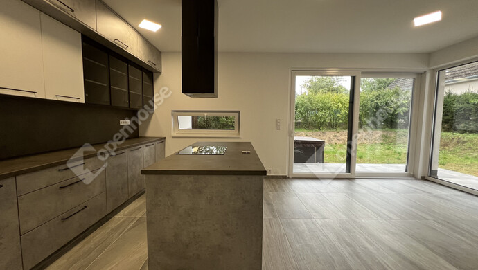 4. kép | Eladó Téglaépítésű lakás, Balatonszárszó (#177867)