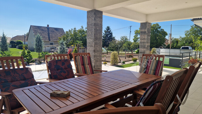 39. kép | Eladó Családi ház, Komárom (#177061)