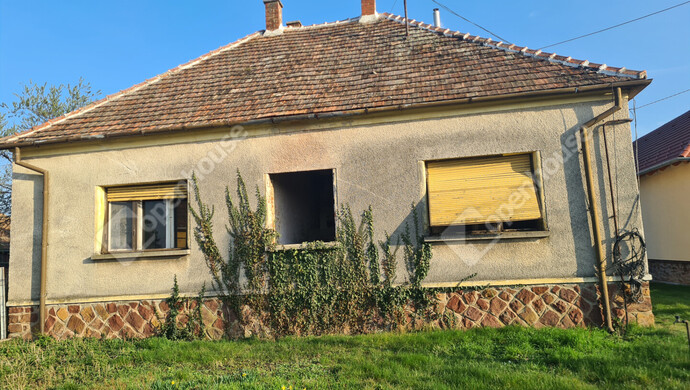 1. kép | Eladó Családi ház, Kenyeri (#180642)