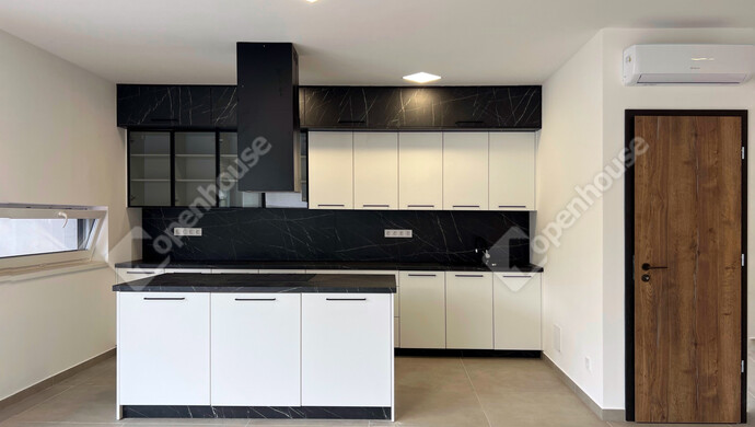 2. kép | Eladó Téglaépítésű lakás, Balatonszárszó (#177866)