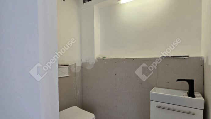 4. kép | Eladó Üzlethelyiség, Győr (#182009)