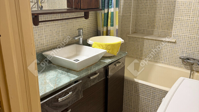 6. kép | fürdőszoba | Eladó Társasházi lakás, Budapest VI. Ker. (#176843)