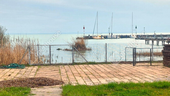 31. kép | Eladó Családi ház, Balatonkenese (#177685)