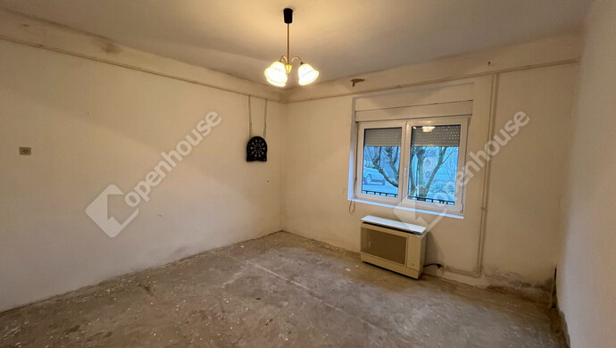 27. kép | Első ház-utcára néző szoba | Eladó Családi ház, Juta (#178806)