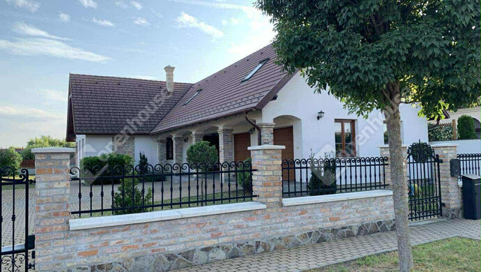 2. kép | Eladó Családi ház, Pápa (#178516)