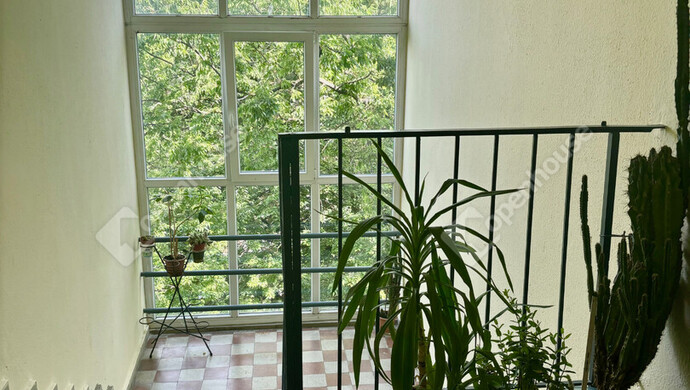 6. kép | Lépcsőház | Eladó Társasházi lakás, Tatabánya (#177362)