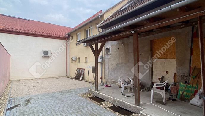 19. kép | Eladó Üzleti ingatlan, Komárom (#180876)