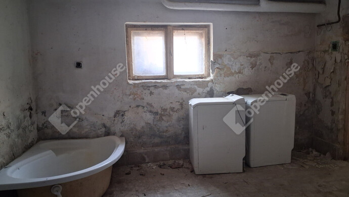 18. kép | Eladó Családi ház, Komárom (#180179)