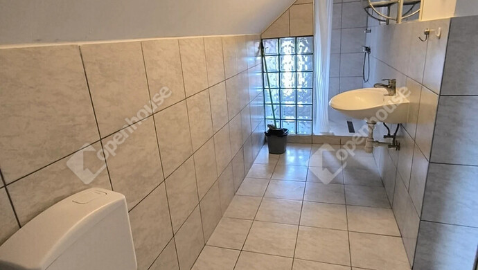 12. kép | Kiadó Családi ház, Komárom (#182831)