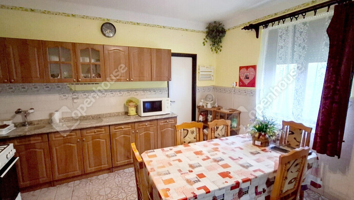 7. kép | Konyha | Eladó Családi ház, Kenézlő (#178368)