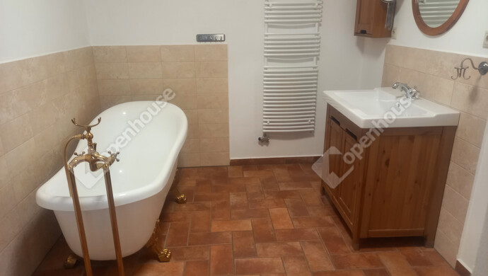 40. kép | Eladó Családi ház, Pápa (#178516)