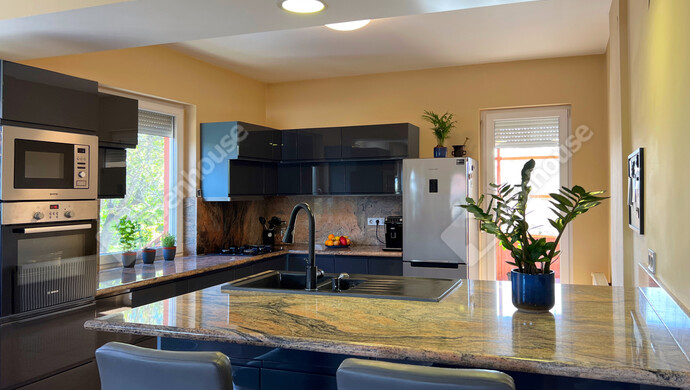 2. kép | Eladó Családi ház, Balatonszárszó (#177705)