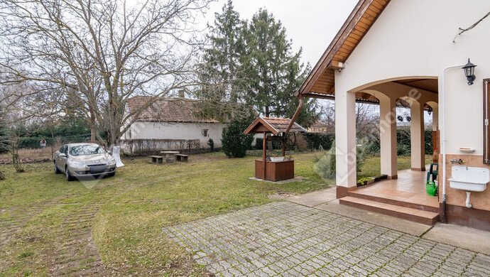 37. kép | Eladó Családi ház, Tass (#179988)