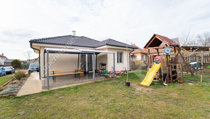 14. kép | Eladó Családi ház, Mikepércs (#180567)