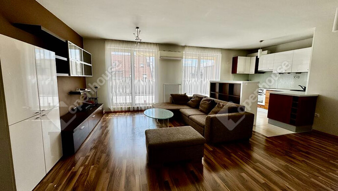 1. kép | Eladó társasházi lakás Székesfehérváron | Eladó Társasházi lakás, Székesfehérvár (#176321)