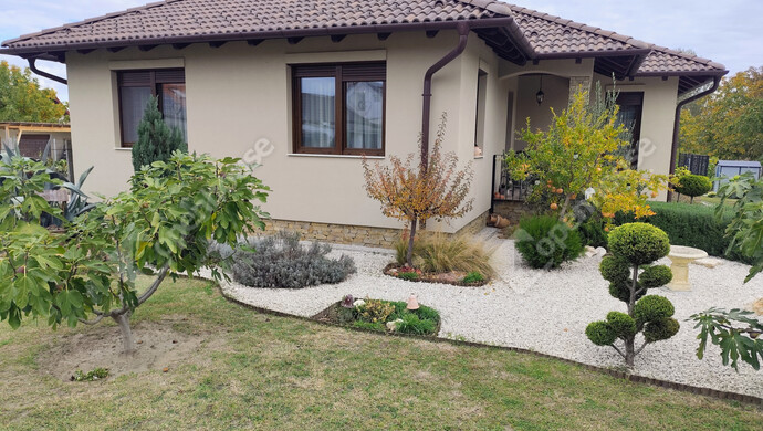 0. kép | Eladó Családi ház, Balatonlelle (#178051)