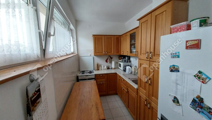 3. kép | Székesfehérváron téglalakás eladó | Eladó Sorház, Székesfehérvár (#177068)