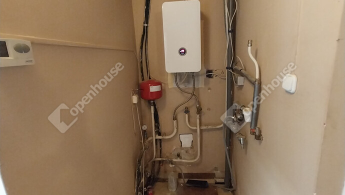 4. kép | kiadó székesfehérvári üzlet | Eladó Üzlethelyiség, Székesfehérvár (#178608)