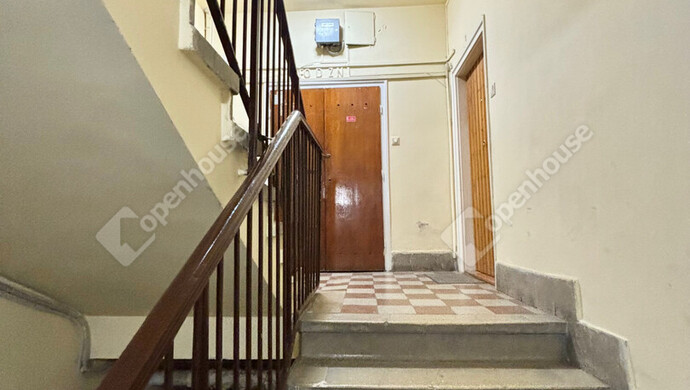 13. kép | Lépcsőház | Eladó Társasházi lakás, Tatabánya (#178224)