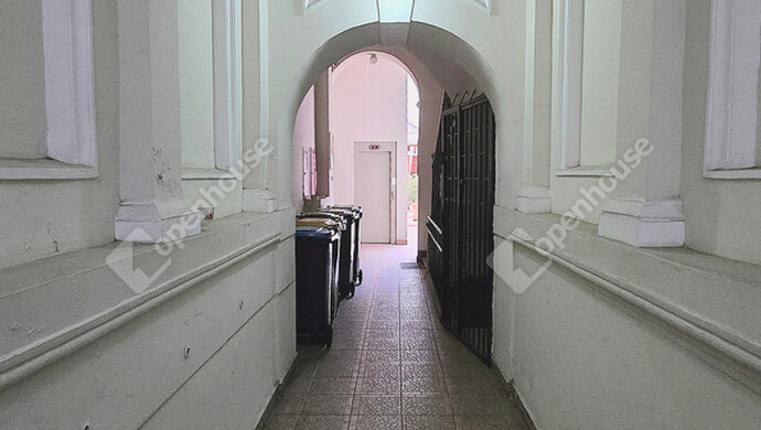 4. kép | Lépcsőház | Eladó Társasházi lakás, Budapest VI. Ker. (#179627)