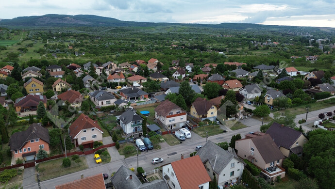 43. kép | Eladó Családi ház, Nyergesújfalu (#181660)