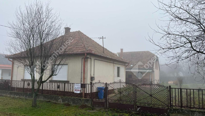 20. kép | Utcafront | Eladó Családi ház, Juta (#178806)