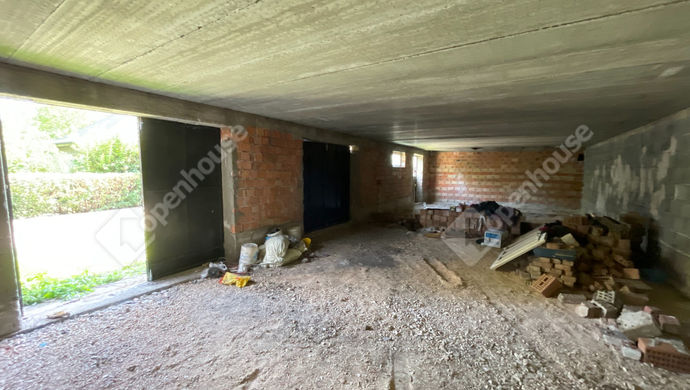 8. kép | Eladó négy lakás, két üzlethelyiség egyben, Pétfürdő | Eladó Családi ház, Pétfürdő (#159023)