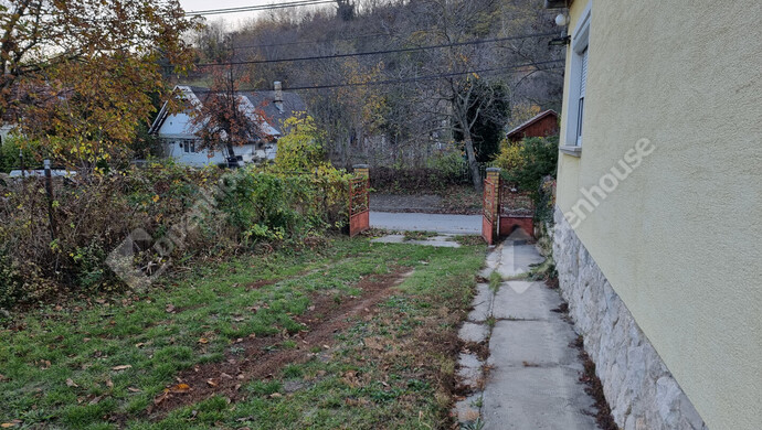 1. kép | Eladó Családi ház, Nyúl (#178303)