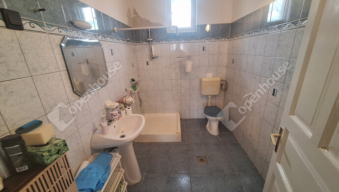 4. kép | Eladó Családi ház, Ajka (#178760)