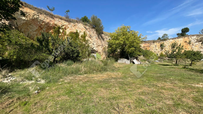 13. kép | Eladó négy lakás, két üzlethelyiség egyben, Pétfürdő | Eladó Családi ház, Pétfürdő (#159023)