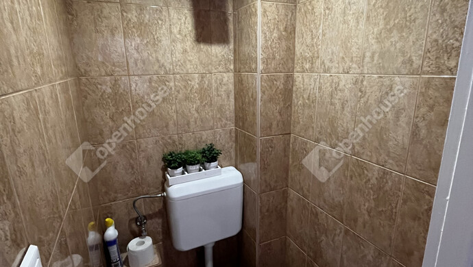 10. kép | Eladó Téglaépítésű lakás, Úrkút (#181328)