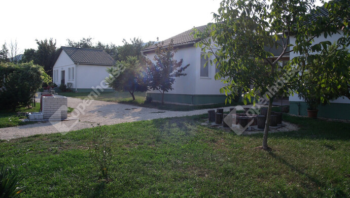 0. kép | Eladó turisztikai egység Csákváron | Eladó Vendéglátó egység, Csákvár (#179914)