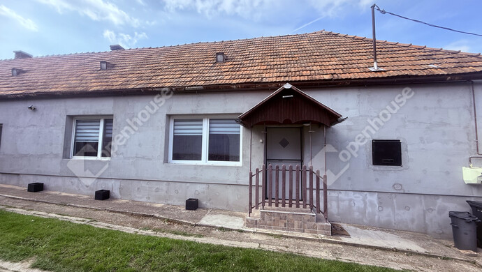 2. kép | Eladó Családi ház, Bakonyszentlászló (#181271)