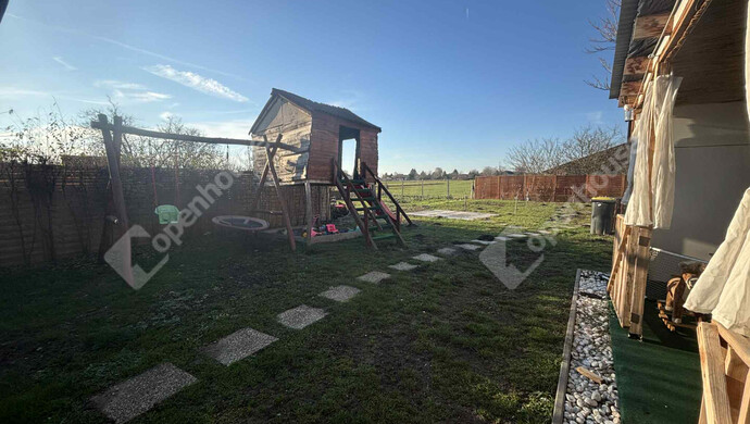 13. kép | Eladó Családi ház, Bana (#178653)