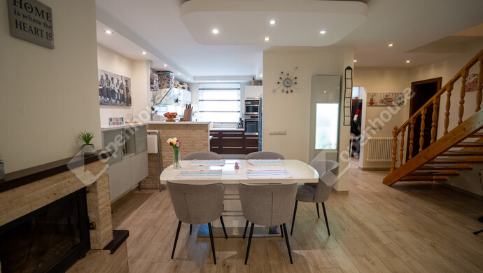 1. kép | Eladó Családi ház, Tiszaújváros (#179694)