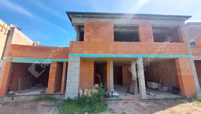 1. kép | Eladó Családi ház, Tatabánya (#181387)