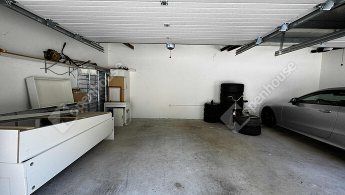 2. kép | Eladó dupla garázs Székesfehérváron | Eladó Garázs, Székesfehérvár (#177214)