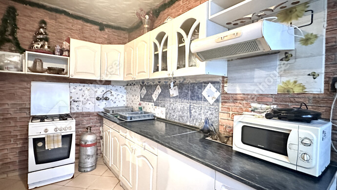 1. kép | Eladó Ikerház, Téglás (#180580)