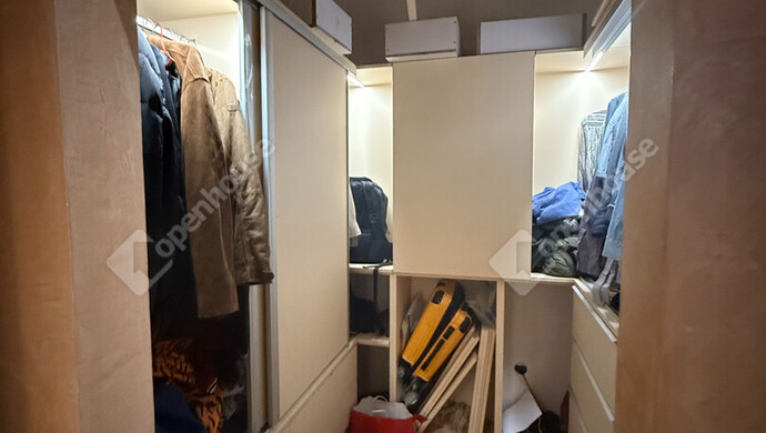 4. kép | gardrob | Eladó Társasházi lakás, Budapest VI. Ker. (#177127)