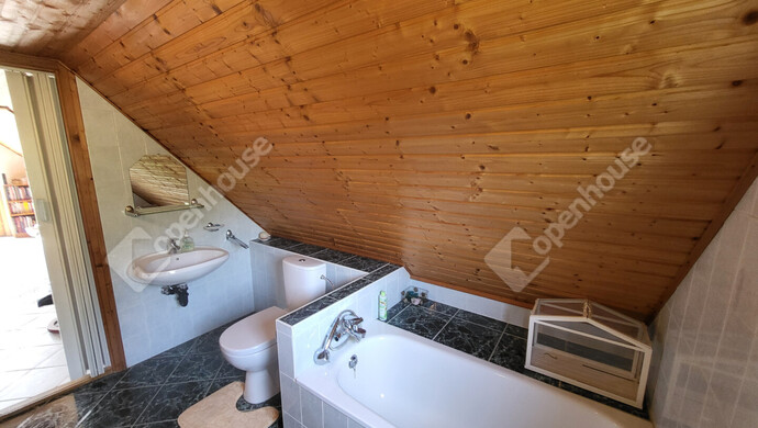 18. kép | Eladó Családi ház, Leányfalu (#177945)