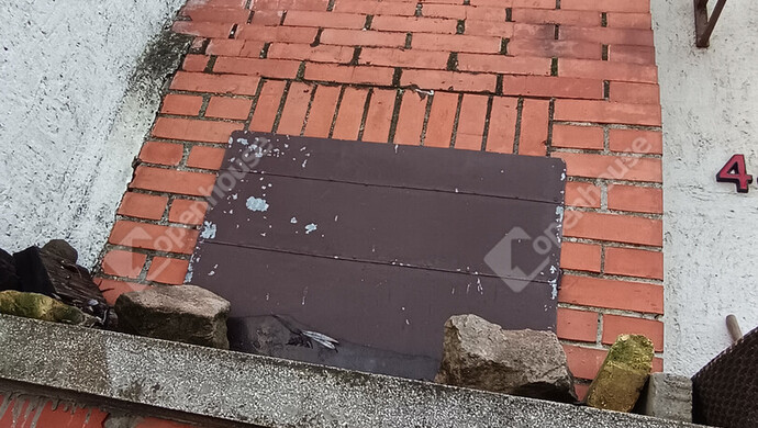 4. kép | Kültériről is hozzá férhető kandalló | Eladó Nyaraló, Szeged (#179659)