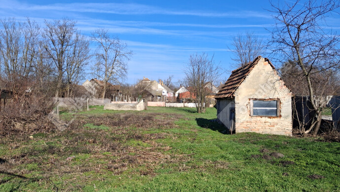 1. kép | Eladó Családi ház, Ács (#180185)