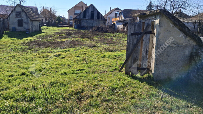 2. kép | Eladó Családi ház, Ács (#180185)