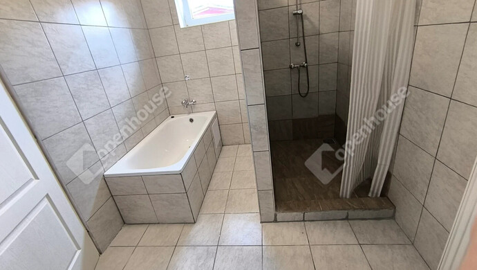 10. kép | Kiadó Családi ház, Komárom (#182831)