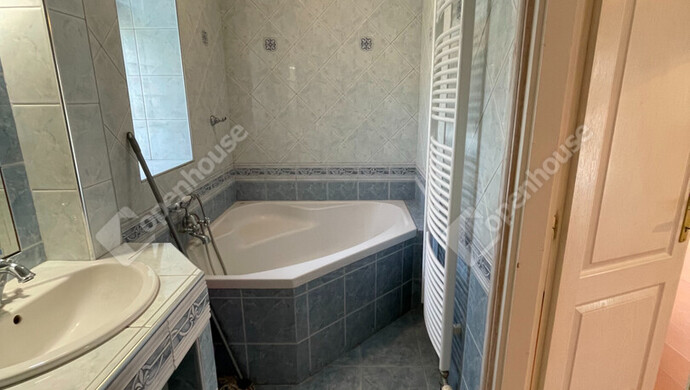 12. kép | Eladó Családi ház, Tab (#180233)